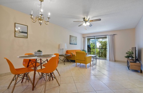 Sunny Isles Beach Apartment | 5 min to the beach! 2 bedroom specious apartment in Sunny Isles