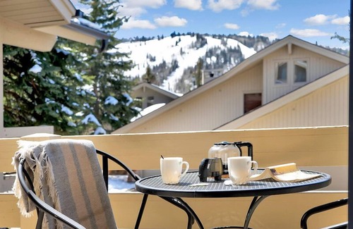 Deer Valley House | 5 Min Walk DV Ski Slopes, Luxury, Family & Pet Friendly-Book 7 Nights 1 SkisFree