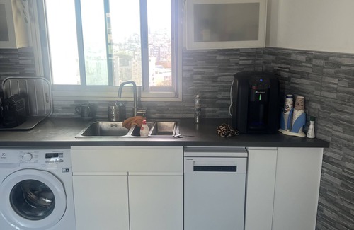 Netanya Apartment | 5 min walk from the kikar! Ideal for family vacations