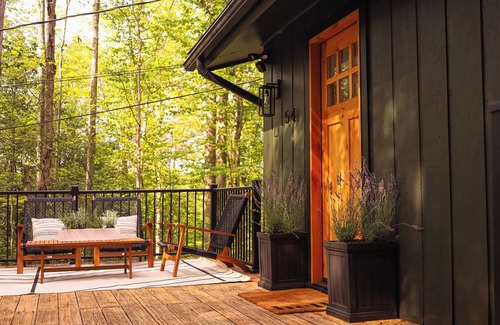 Gouldsboro Cabin | 5 min walk to indoor pool. Tranquil Poconos Cabin for couples or small families