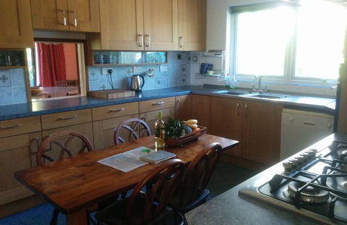 Rock House | 5 Mins From Beach, House in Rock, Cornwall With Sauna and Garden