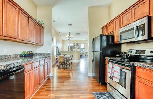 Metropolitan House | 5 mins to DT, Forsyth & Starland - Mini Gym - Balcony - Parking