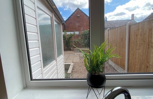 Newark House | 5 mins walk to the riverside and town/restaurants/castle/showground 5 min drive