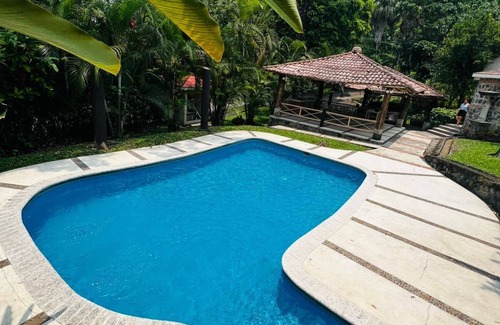 San Martin Zapotitlan House | 5 minutes away from the IRTRA theme parks! Ideal house with private pool.