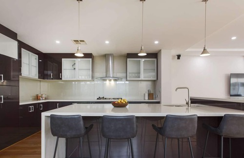 North Coogee House | 5 minute stroll to the stunning South Beach. Free WIFI & Parking