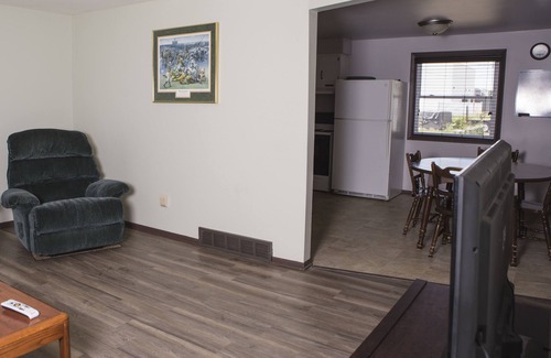 Ashwaubenon House | 5 minute walk to Lambeau field