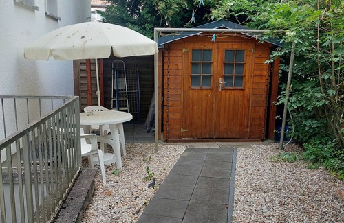 Bad Vilbel Apartment | 5 Minuten von Frankfurt, Ruhige Ferienwohnung/Monteurzimmer mit Terrasse