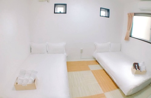 Kita House | 5 minutes by train, 10 minutes by JR/10 minutes from Umeda 5 minutes/9 minutes by Namba/7 minutes by Shintobashi/45 minutes by Kyoto/private safety bath/wifi