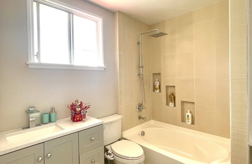 Hermosa Village Apartment | 5 minutes from Disneyland