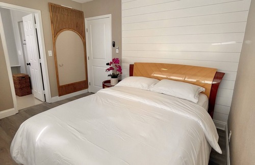 Hermosa Village Apartment | 5 minutes from Disneyland