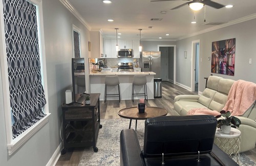 Federal City House | 5 Minutes from Ferry and French Quarter