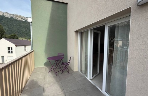 Doussard Apartment | 5 minutes from Lake Annecy, lovely 5-person apartment with terrace, private parking