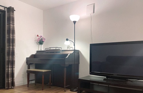 Warm Springs District Condo | 5 minutes to 880, near Hi-tech Tesla, walking distance to shopping