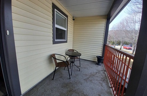 Westbank House | 5 minutes to central Westbank