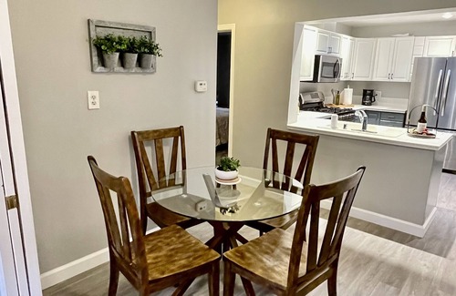 Livermore House | 5 minutes to Downtown Livermore - Cozy home