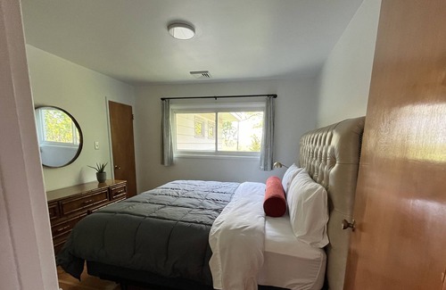 Hershey House | 5 Minutes to Hersheypark! Living&Family Room, FinishedBasement, Large Backyard!