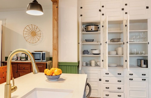 Eastside House | 5 Minutes to SU, Renovated, Sleeps 6, in popular Westcott, steps to restaurants