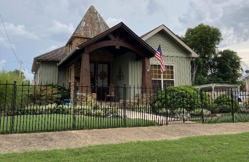 Florence House | 5 minutes to the TN River, Boating, Fishing, Loving everday! Cozy Music House!