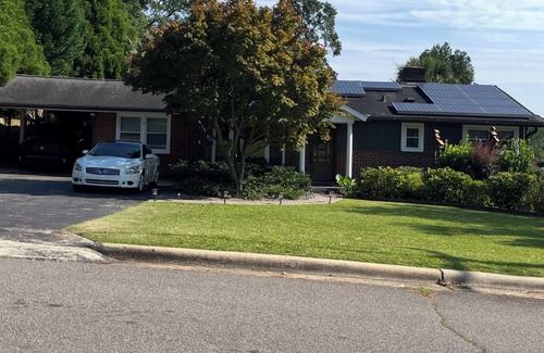 North Augusta House | 5 minutes to The Augusta Masters, Sleeps 6.