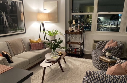Exchange Place North Apartment | 5 minutes to the World Trade Center. Magnificent NYC views