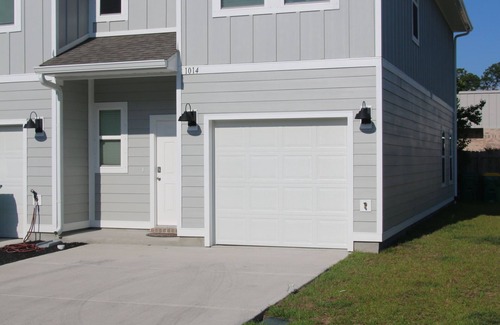 Wright Condo | 5 Minutes to Okaloosa Beach and 15 minutes to Destin Beach