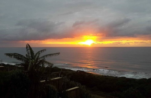 Kingsborough Apartment | 5 minutes walk or drive to the nearest beach - warm Indian Ocean -