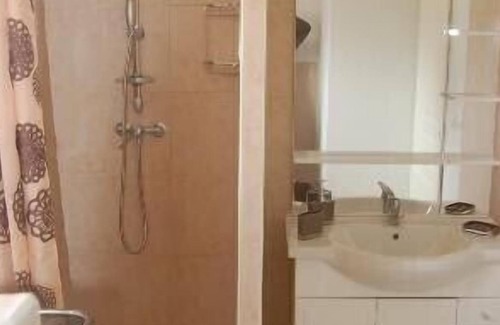Alata Villa | 5 mn from Ajaccio, self-catering apartment in villa