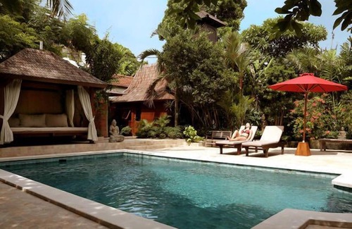 Legian Villa | 5 mns walk to double-six beach elegant 4 Bdr Villa