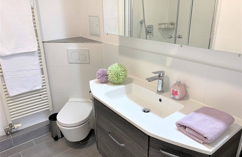 Bad Soden-Salmuenster Apartment | 5 ★ Modern two-room apartment✔Kitchen✔Bad✔Netflix✔WLAN✔Parking