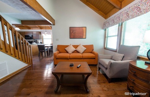 Gatlinburg Resort | 5 Nights at Bluegreen Mountain Loft Resort at the height of the holiday season!
