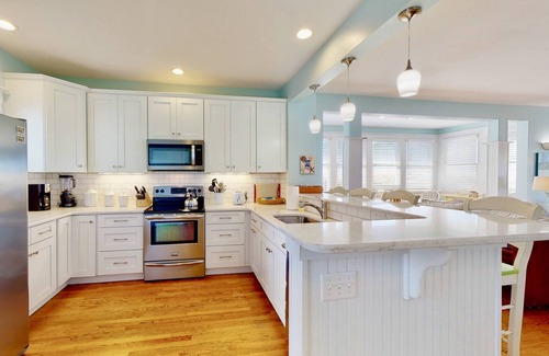 Flora's Bluff House | 5% Off Spring Deal! Oceanfront, Private Beach Access, Killegray Ridge,Shoals&BHI Club/Golf, Crofter