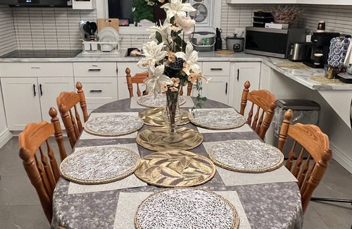 Algoma District House | 5 or 6Br/2 BathRm/kitchen Premium EXCLUSSIVE Luxury Stay