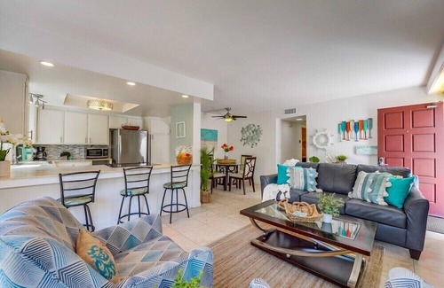 South Mission Beach House | 5 Outdoor Spaces * 3,000sf Interior * Water Views
