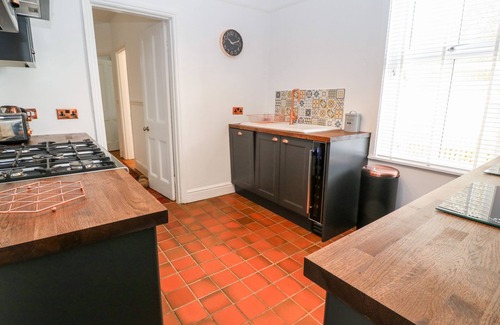 Newlyn Cottage | 5 PARC TERRACE, pet friendly, character holiday cottage in Newlyn
