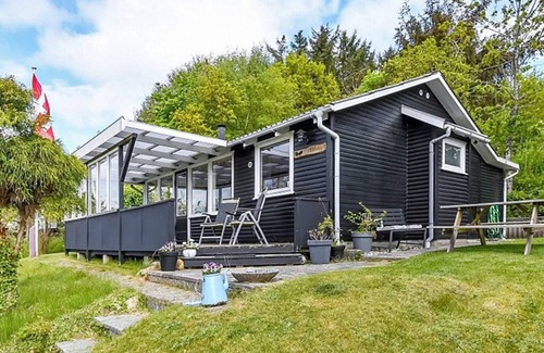 Oddesund Syd House | 5 person holiday home in Struer