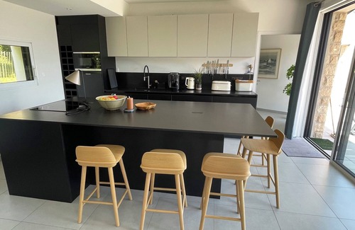 Morgat Villa | 5* property, pool, spa, panoramic view over bay, very close to beach