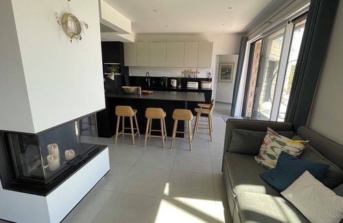 Morgat Villa | 5* property, pool, spa, panoramic view over bay, very close to beach