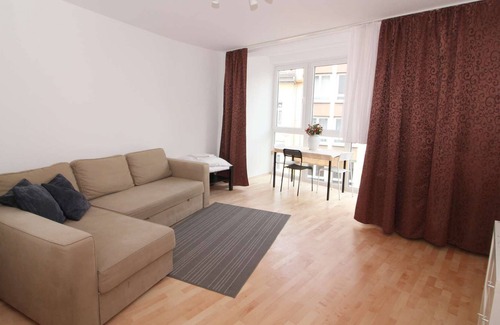 Offenbach am Main Apartment | 5 Room Splendid Apartment In The Heart of The City