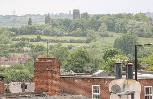 Wakefield Apartment | 5, ST JOHN'S NORTH APARTMENTS, romantic, with a garden in Wakefield