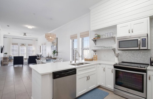 Seacrest Beach Condo | 5 star 3BR/2BA on 30A between Rosemary & Alys Beach - Heated Pool