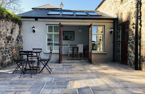 Ballymoney Cottage | 5 Star Coachmans cottage. Built in the mid 18th Century.