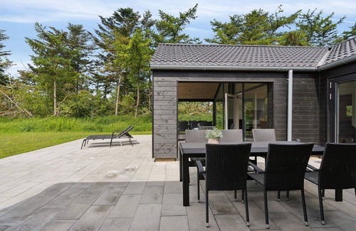Sømarken House | 5 star holiday home in Aakirkeby