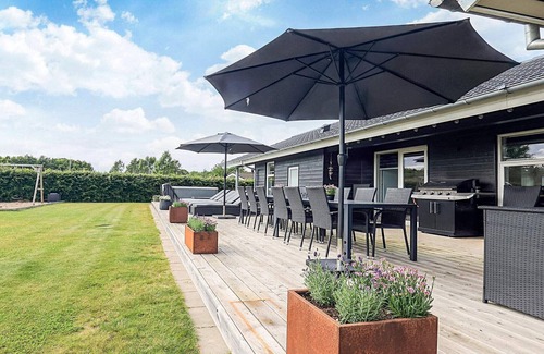 Haslevgarde House | 5 star holiday home in Hadsund