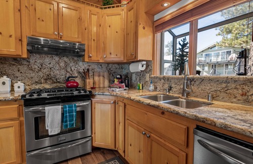 Big Bear Lake Cabin | 5-STAR Lakefront cabin! DOCK! GAME ROOM! 2600 sq ft w/fire pit. SLOPES/LAKE!
