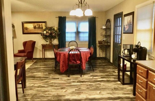Springfield House | 5 Star Location