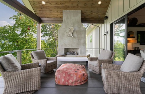 Bryson City Cabin | 5 Star Luxury, Lake Access, Spectacular Views!