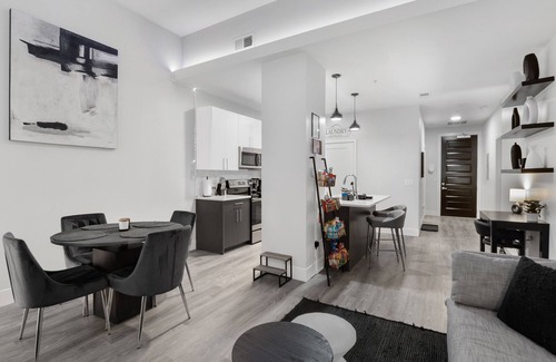 Near Southside Apartment | 5-Star MC Suite II Central 5 mins to downtown STL