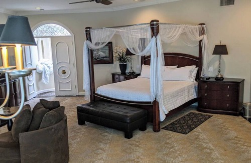 Muirlands Resort | 5-Star Private Resort - Lux Oasis