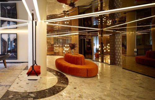 Hipodromo Hotel | 5-Star Retreat with Spa & Wellness - Explore Monumento a los Niños & City Charms