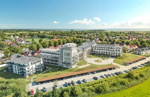 Ostseebad Wustrow Apartment | 5 star vacation apartment Kroonkieker vacation between the Baltic Sea and the Bodden - east balcony